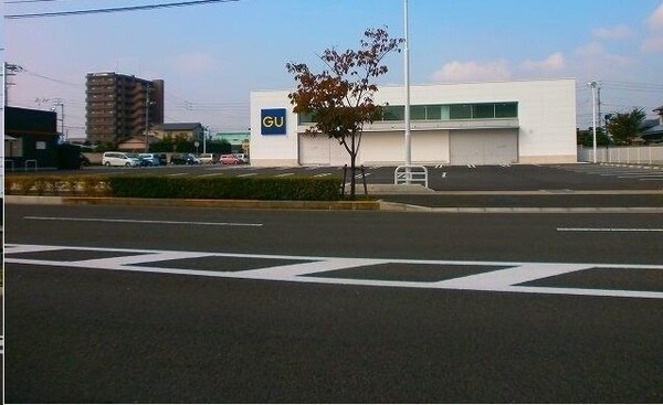 周辺環境(GU高松レインボー店さんまで150m)