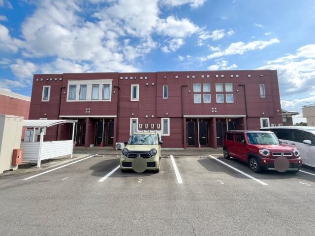 物件外観写真2　(外観写真（昼）)