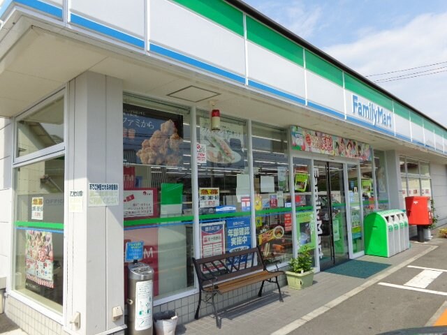 物件外観写真5　(ファミリーマート丸亀土居町店まで1,097ｍ)