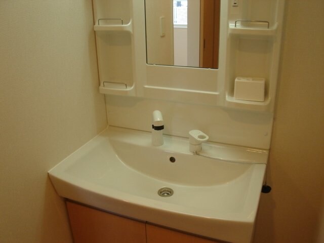 物件内観写真13　(洗髪洗面化粧台)