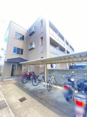 ロータス伏石外観写真