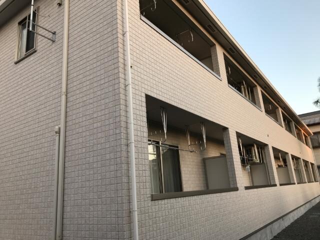 物件外観写真2　(外観写真（昼）)