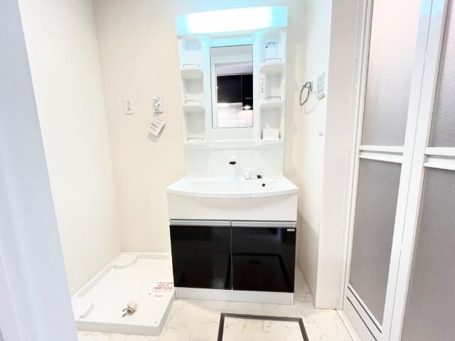 物件内観写真14　(洗髪洗面化粧台)