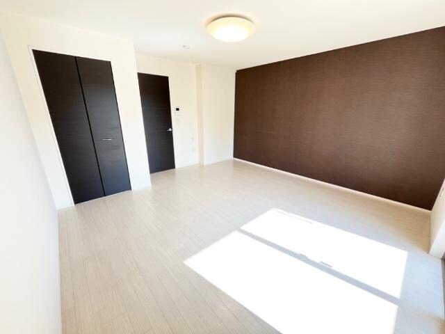 物件内観写真18　(洋室)