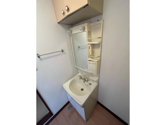 物件内観写真11　(洗面化粧台)
