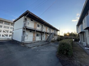 山内アパート外観写真