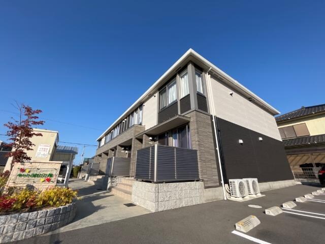 物件外観写真1　(外観写真（昼）)