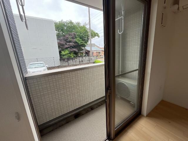 物件内観写真4　(ベランダ)