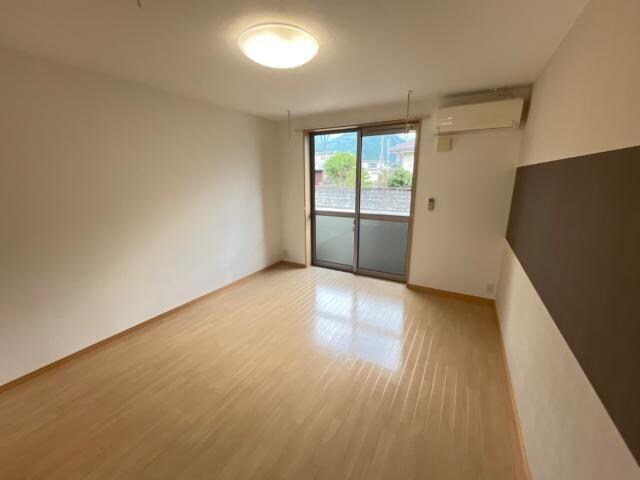 物件内観写真9　(洋室)