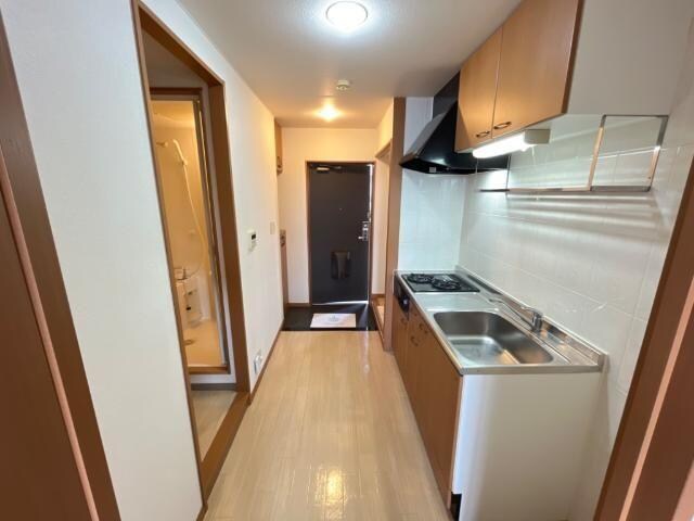 物件内観写真2　(廊下)