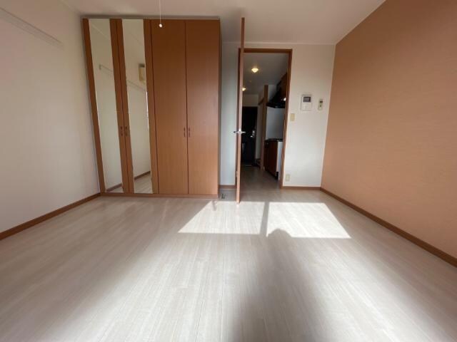 物件内観写真4　(室内)