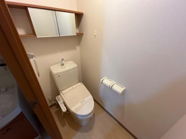 トイレ(トイレ)