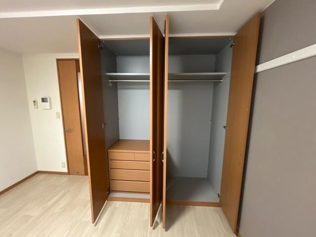 物件内観写真9　(収納)