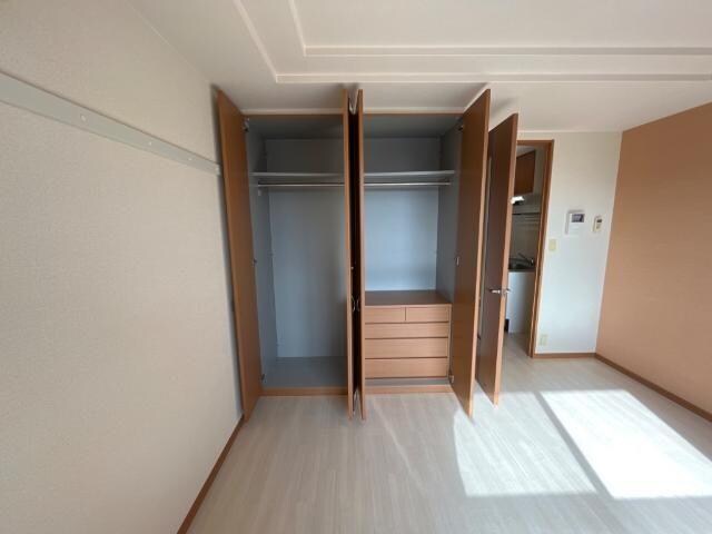 物件内観写真10　(収納)