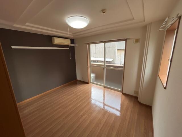 物件内観写真10　(室内)