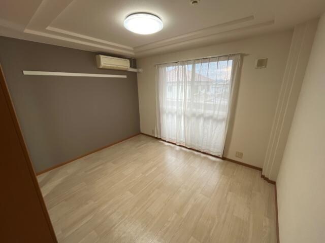 物件内観写真10　(室内)