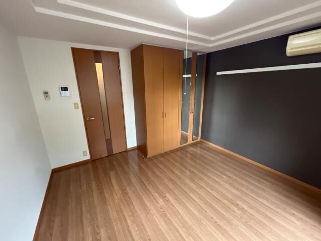 物件内観写真11　(室内)