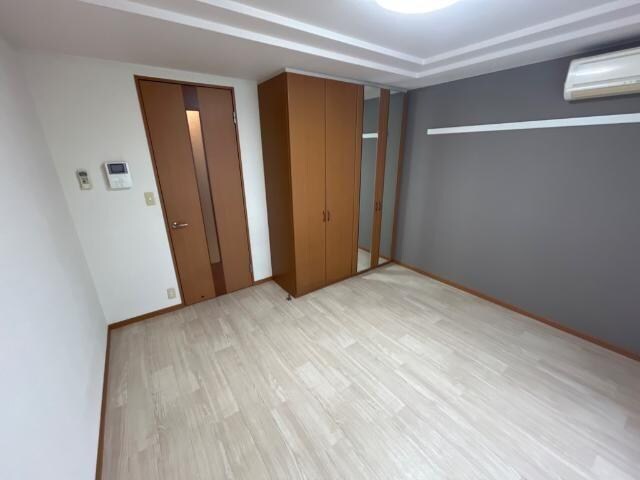 物件内観写真11　(室内)