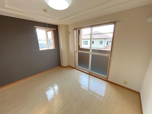 物件内観写真12　(室内)