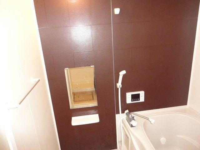 物件内観写真9　(玄関)