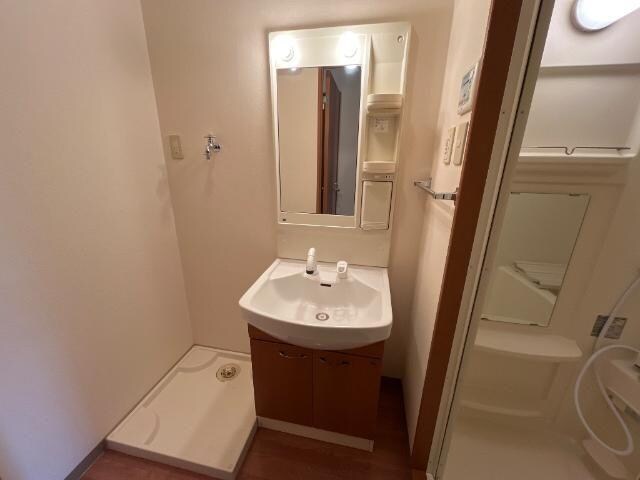 物件内観写真8　(洗髪洗面化粧台)