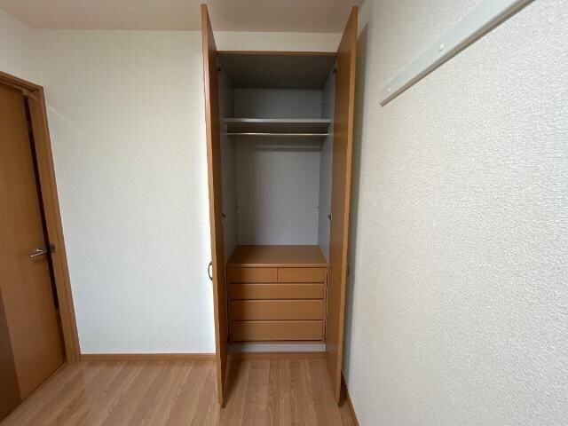 物件内観写真10　(クローゼット)