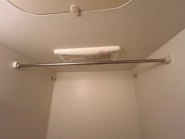 物件内観写真11　(洗濯機置場)