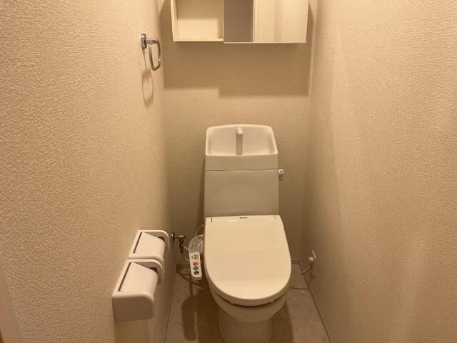 物件内観写真6　(トイレ)