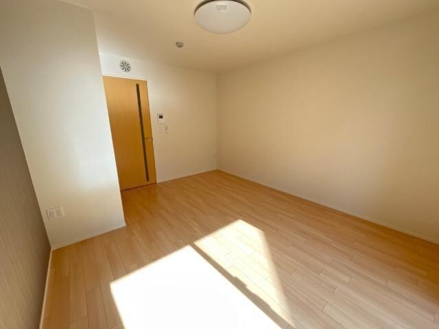 物件内観写真11　(室内)