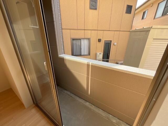 物件内観写真13　(ベランダ)