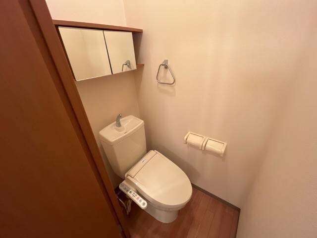 物件内観写真5　(トイレ)