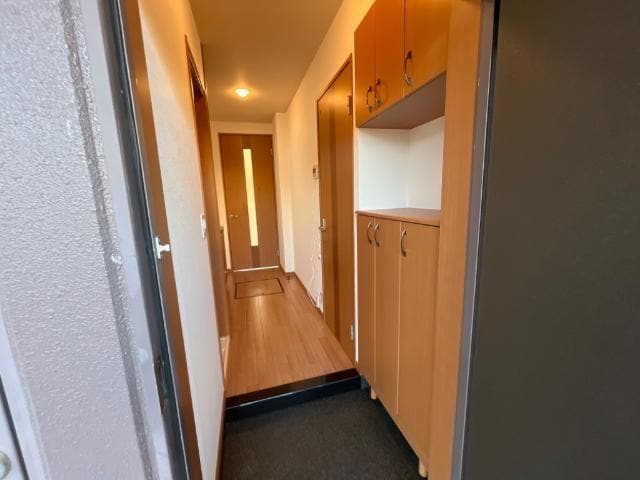 物件内観写真8　(玄関)