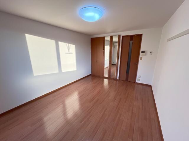 物件内観写真10　(室内)