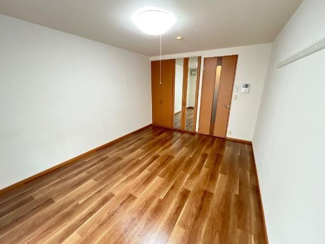 物件内観写真12　(室内)