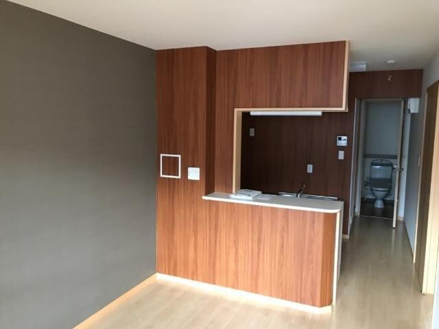 物件内観写真2　(リビング)