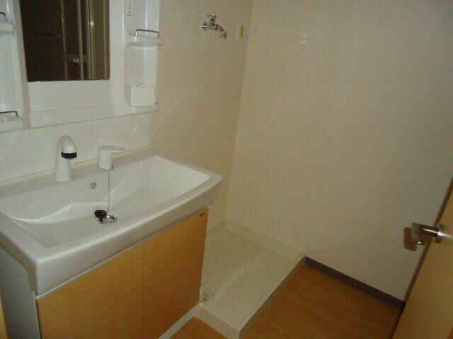 物件内観写真8　(洗面)