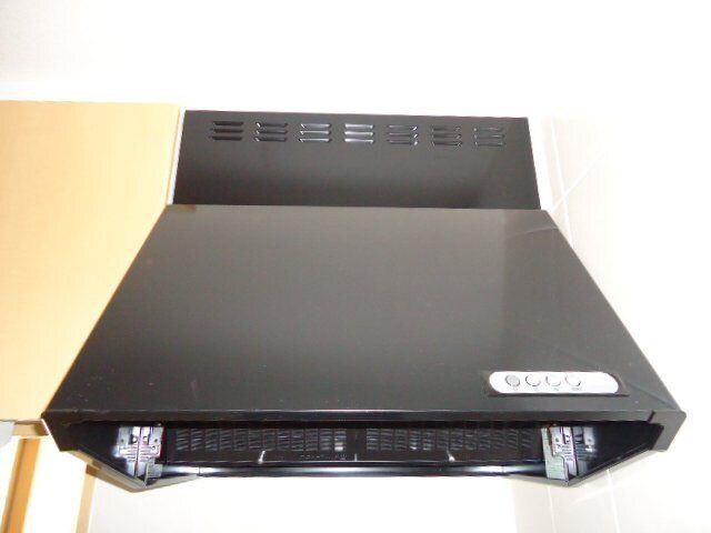 物件内観写真13　(レンジフード)