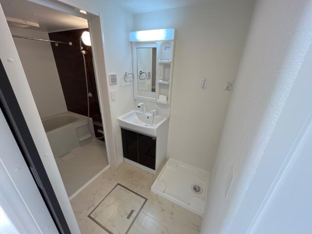 物件内観写真8　(洗面)
