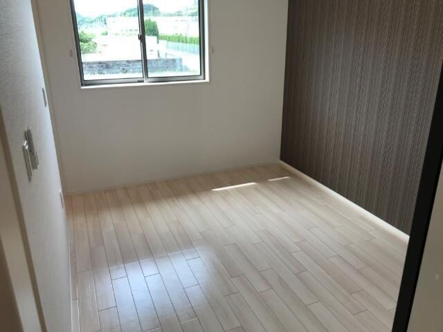 物件内観写真11　(室内)