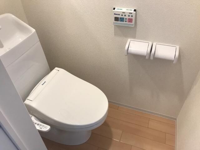 物件内観写真6　(トイレ)