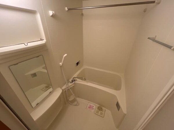 バス／シャワールーム等(バス／シャワールーム等)