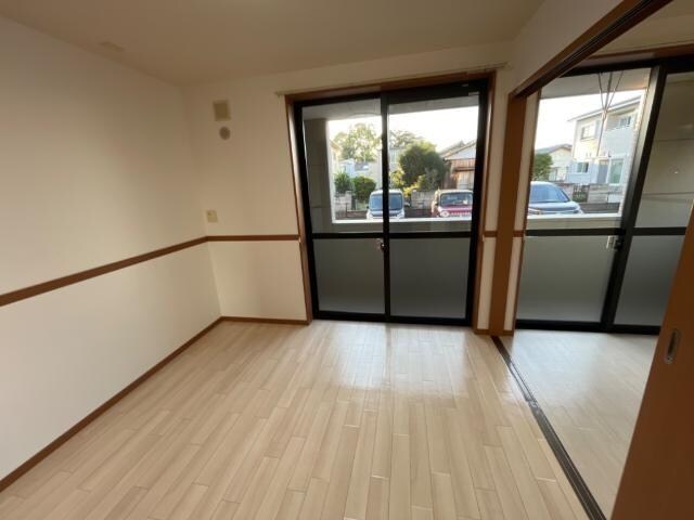 物件内観写真13　(室内)