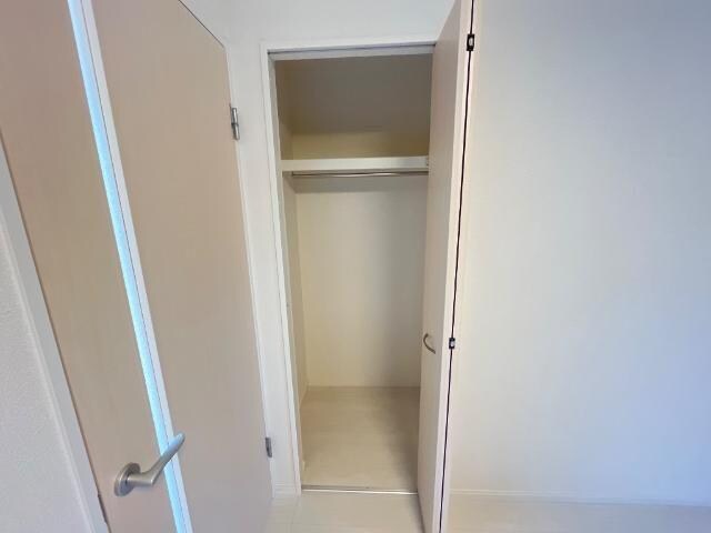 物件内観写真10　(収納)