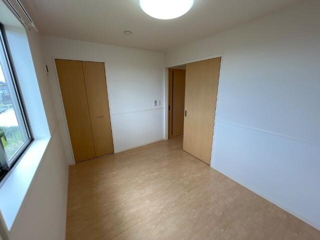 物件内観写真12　(室内)