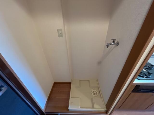 物件内観写真3　(洋室)