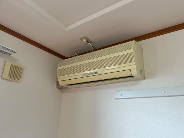 物件内観写真4　(ユニットバス)