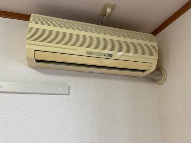 物件内観写真5　(シャワー付トイレ)