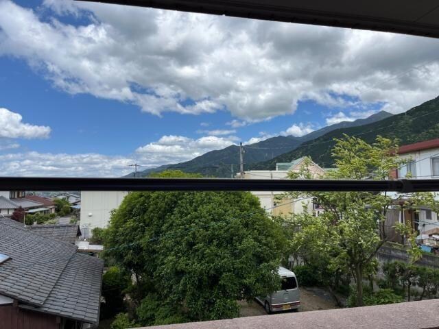 物件内観写真8　(玄関)