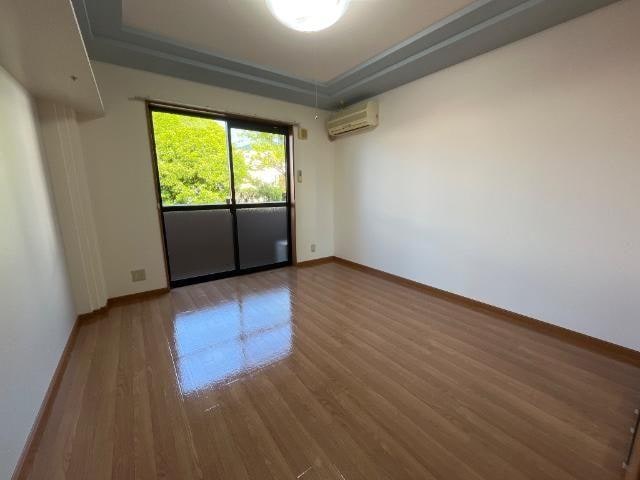 物件内観写真10　(室内)