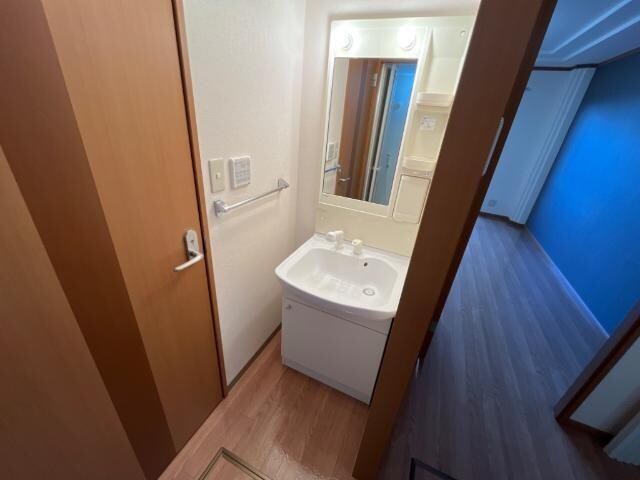 物件内観写真11　(洋室)